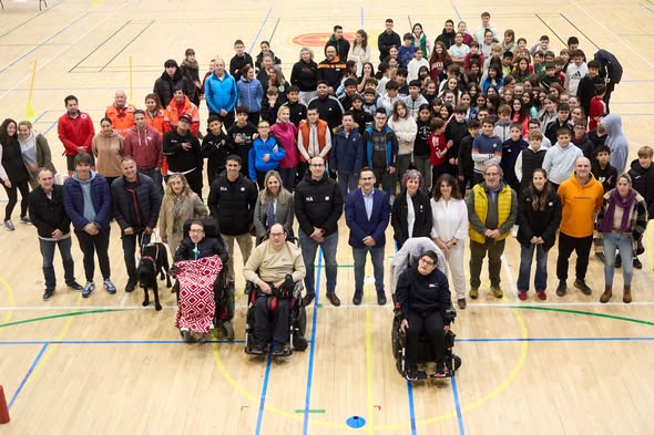 150 estudiantes se acercan al deporte adaptado en Estella-Lizarra